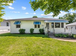 1170 Margaret Ln, Saint Louis, MO 63132