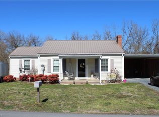 110 Sunset Dr, Randleman, NC 27317