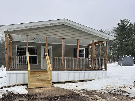 2nd image of 12 Crestwood Cir