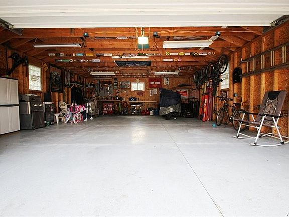 4th image of 1712 Parker Blvd