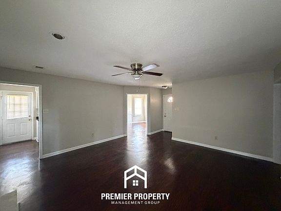 2nd image of 2125 Pillsbury Pl