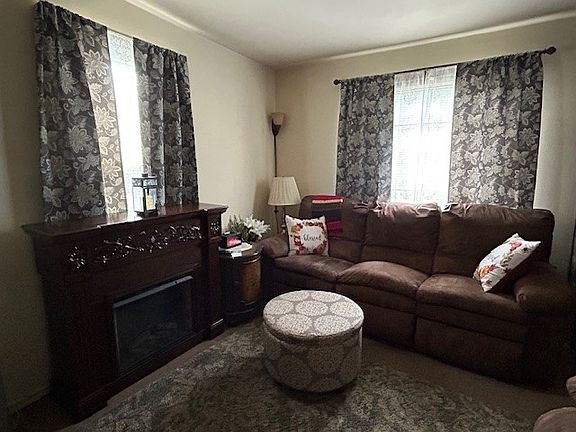 3rd image of 3013 Marvin Ave