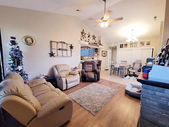 5th image of 4402 Strickland Dr