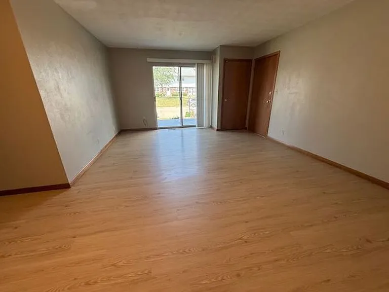 316 S Ridgewood Dr — Photo 4