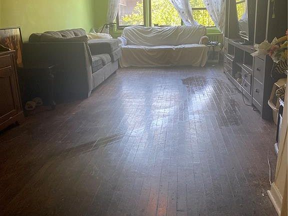 3rd image of 145 Lincoln Ave APT 6X
