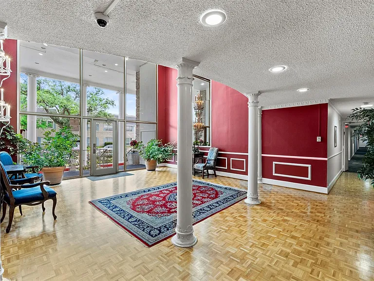 2601 Bellefontaine St #C116 — Photo 9