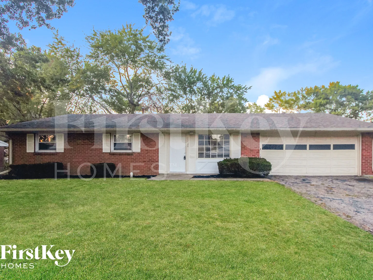 3 bed, 2.0 bath, 1466 sqft, $1,745 — Photo 1
