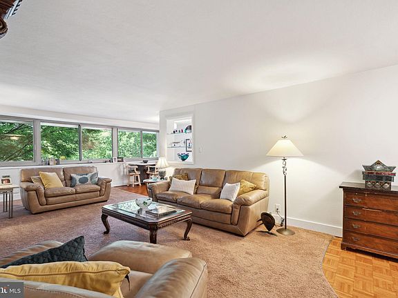 4th image of 2401 Pennsylvania Ave APT 2A2