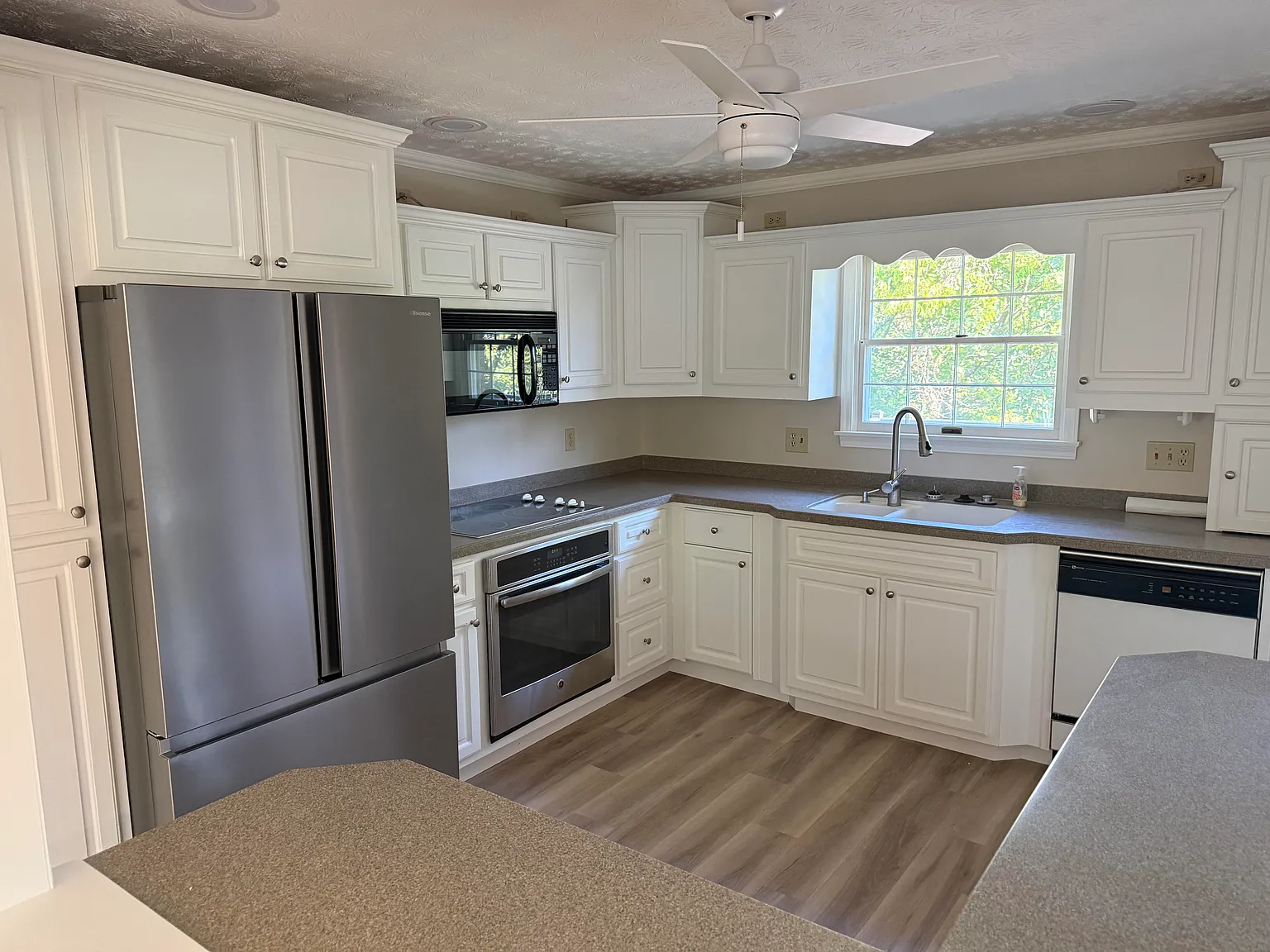 3 bed, 1482 sqft, $2,800 — Photo 3