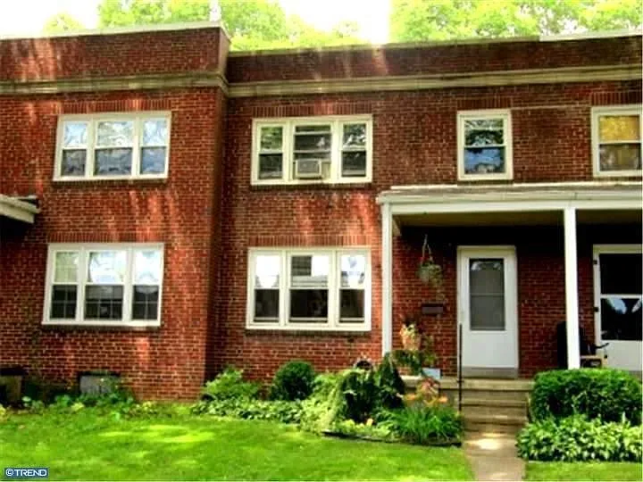 426 Sycamore Rd photo 1