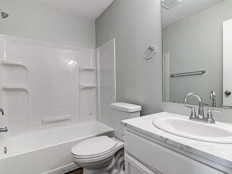 8200 W Gate Blvd #A — Photo 18