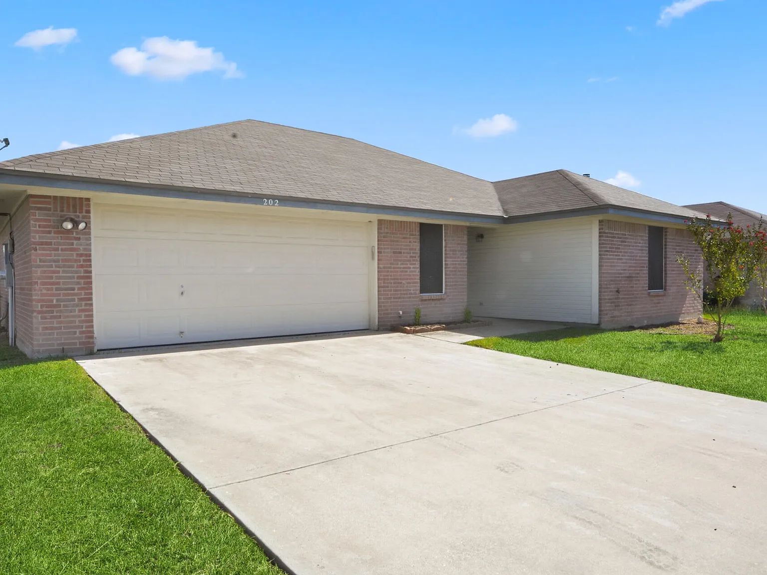 202 Sims Ridge Dr, Nolanville — Photo 2