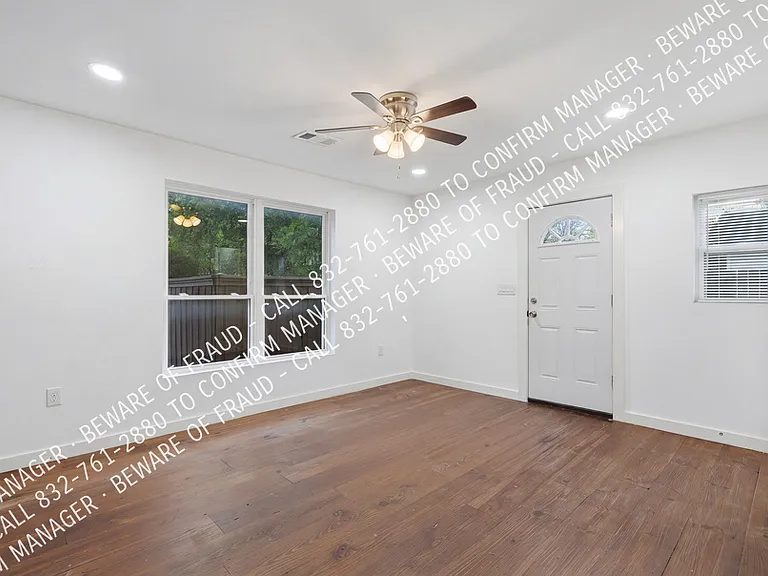 1831 Alabama Ave — Photo 13