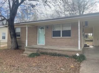 415 W College St, Canton, TX 75103