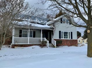 815 E Foster St, Ludington, MI 49431