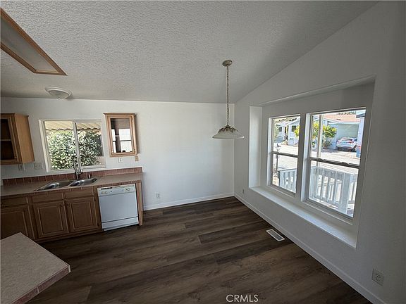2nd image of 10900 Sepulveda Blvd #23