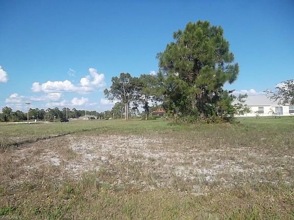 3rd image of 2841 NW 27th Ave