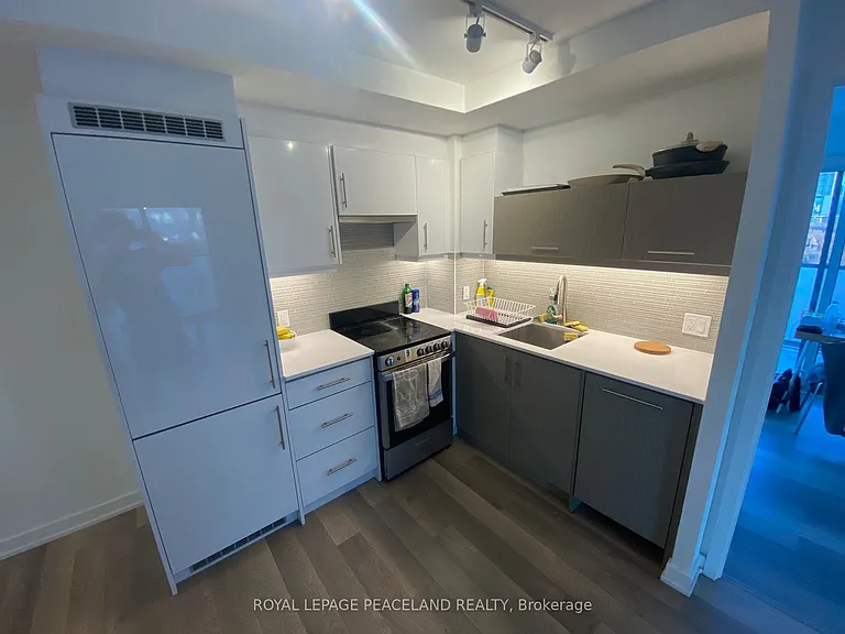 181 Huron St #803 — Photo 18