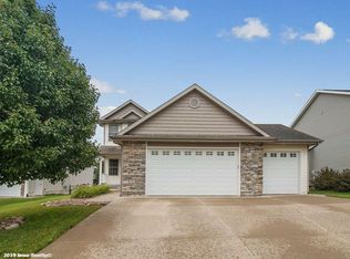 12316 Twana Dr, Urbandale, IA 50323
