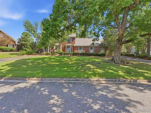 3rd image of 3152 Rolling Road Cir