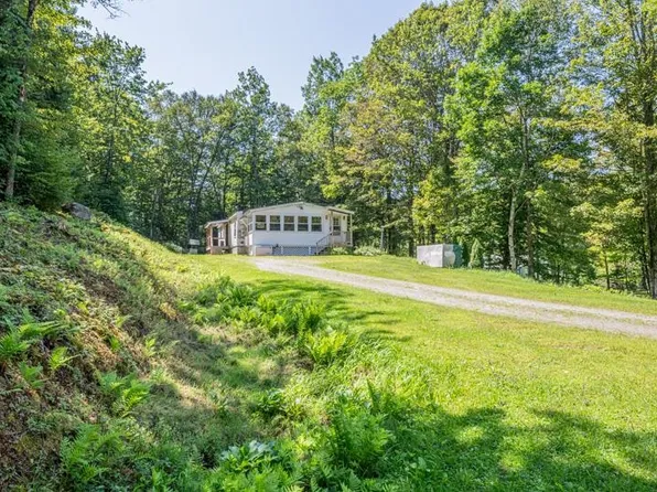 25 Felton Road, Weston, VT 05161