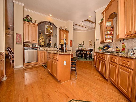 3rd image of 15115 Aragon Green Dr