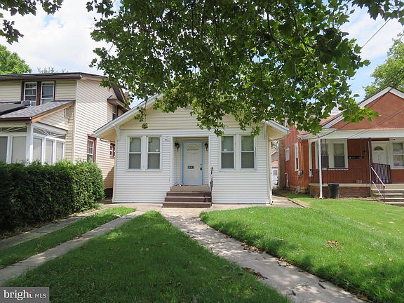 2nd image of 1642 48th St