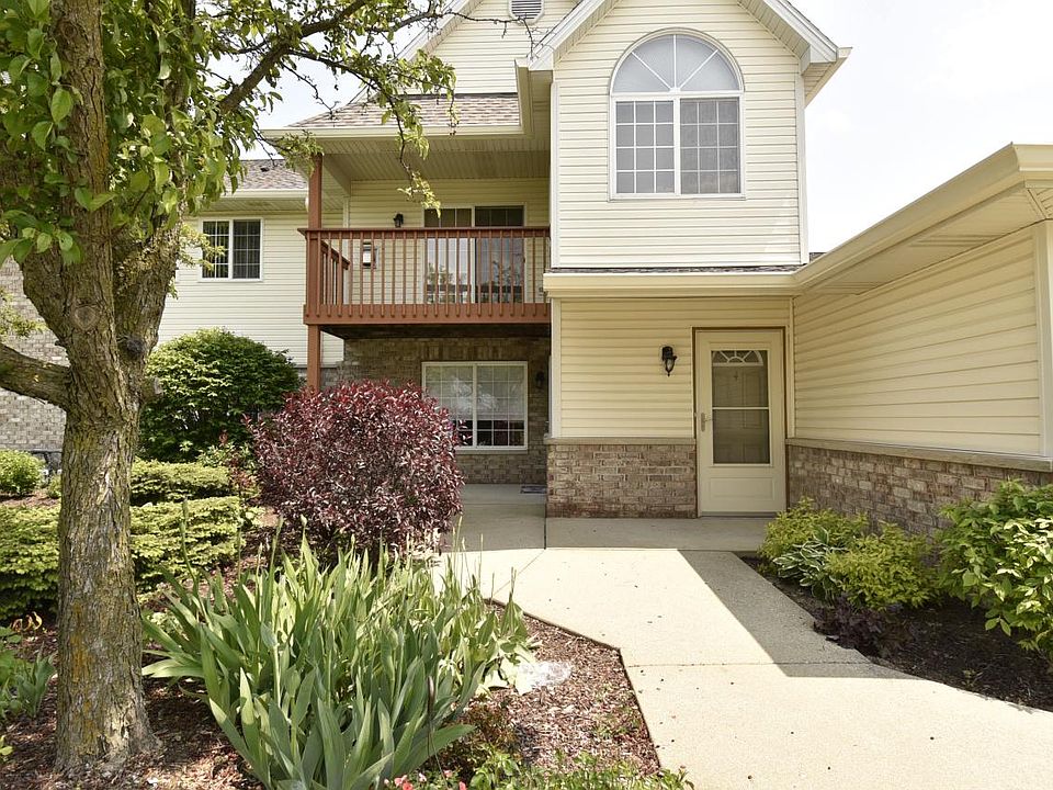1st image of 2205 North University DRIVE #4