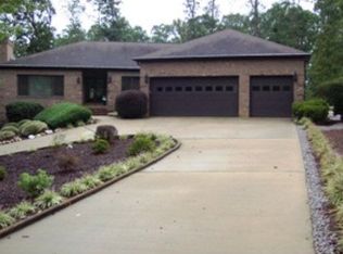 589 Spyglass Ln, Sanford, NC 27332