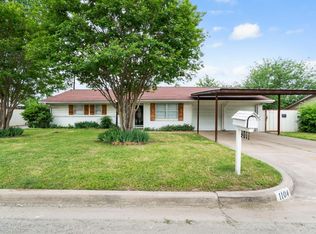 1104 SE 16th Ave, Mineral Wells, TX 76067