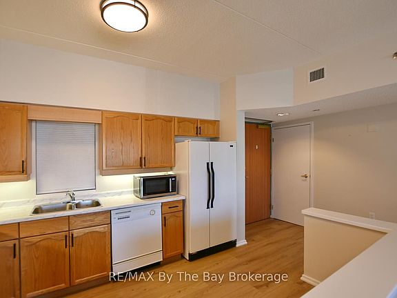 4th image of 49 Raglan St #109
