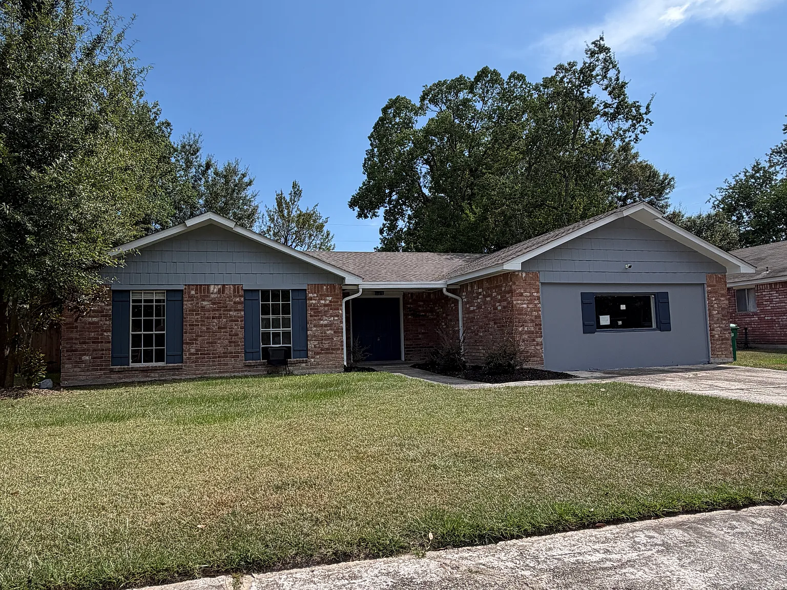 4 bed, 2000 sqft, $1,750 — Photo 2
