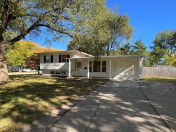 3 Scarsdale Rd, Montgomery, IL 60538