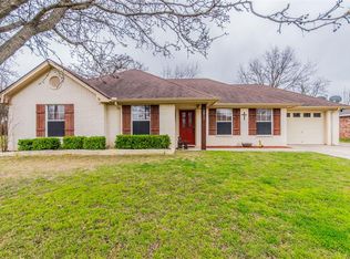2012 Cates St, Bridgeport, TX 76426