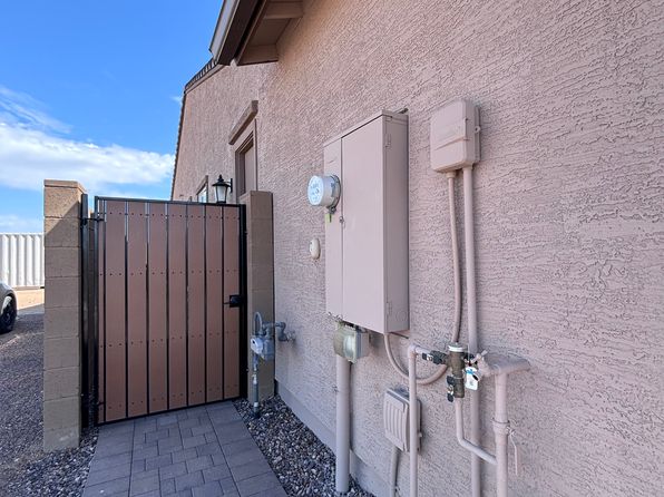 11237 W Parkway Dr #2