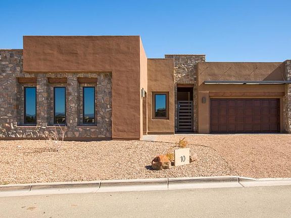 Brand New Move-in Ready Home in Las Campanas
