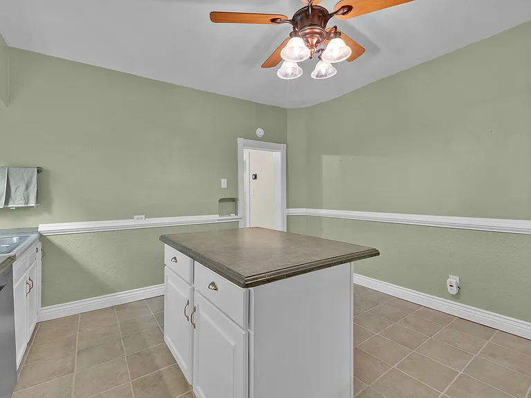 30 W Jackson Rd — Photo 20
