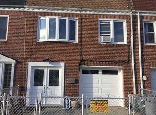 5841 78th Ave, Ridgewood, NY 11385