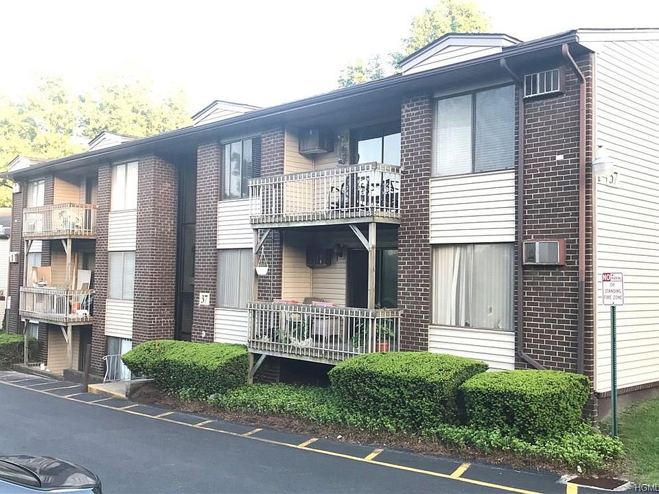 1st image of 378 Country Club Ln