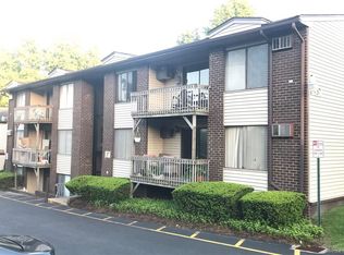 378 Country Club Ln, Pomona, NY 10970