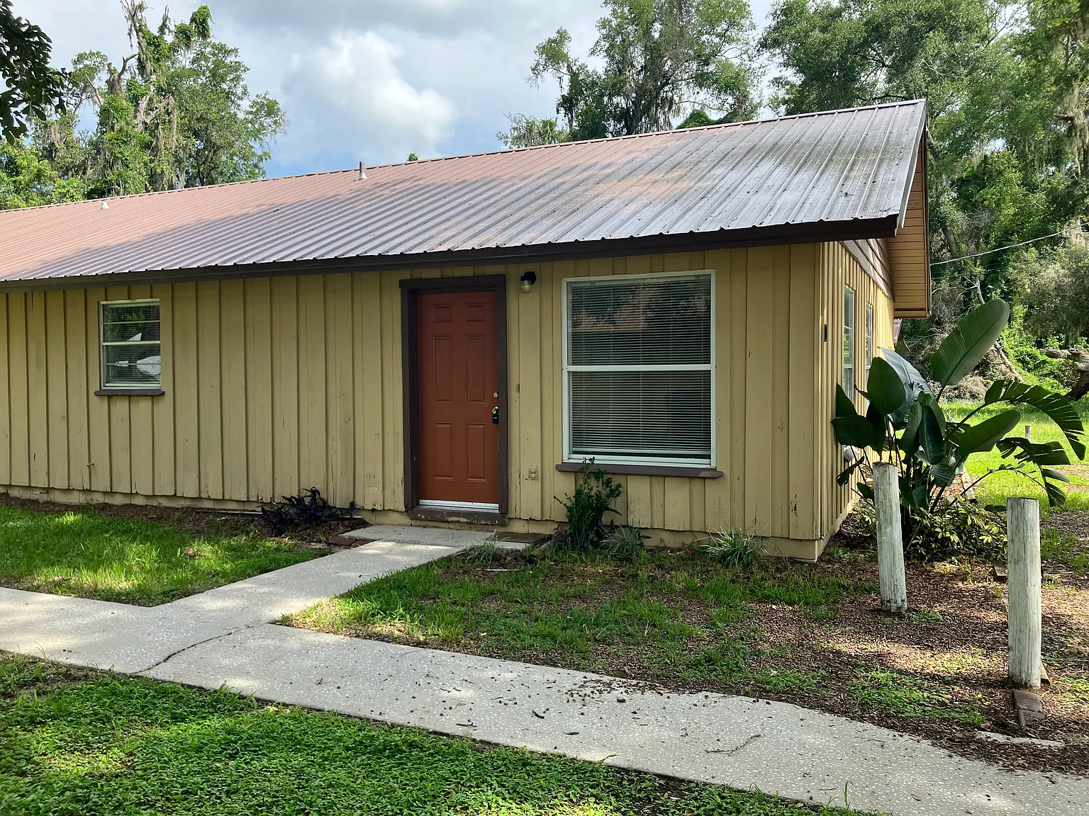 2 bed, 940 sqft, $1,225 — Photo 1