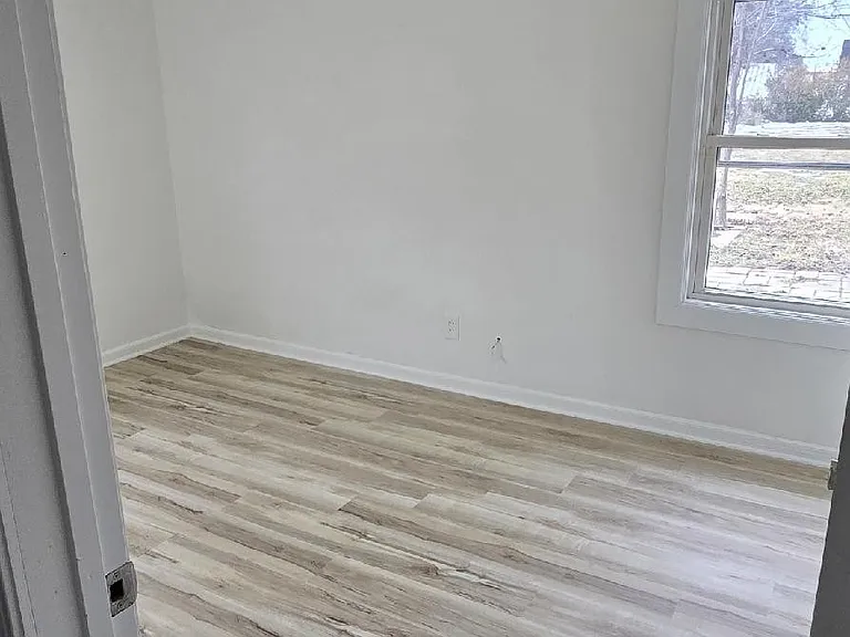 10415 W 56th St — Photo 7
