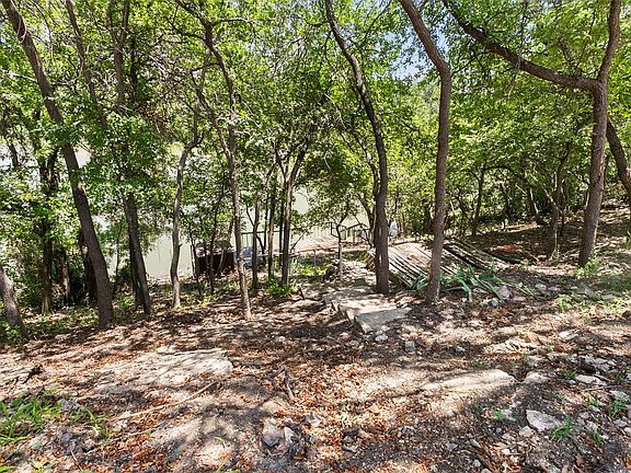 2nd image of 1224 Abelia Dr