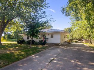 618 E Madison St, Knoxville, IA 50138