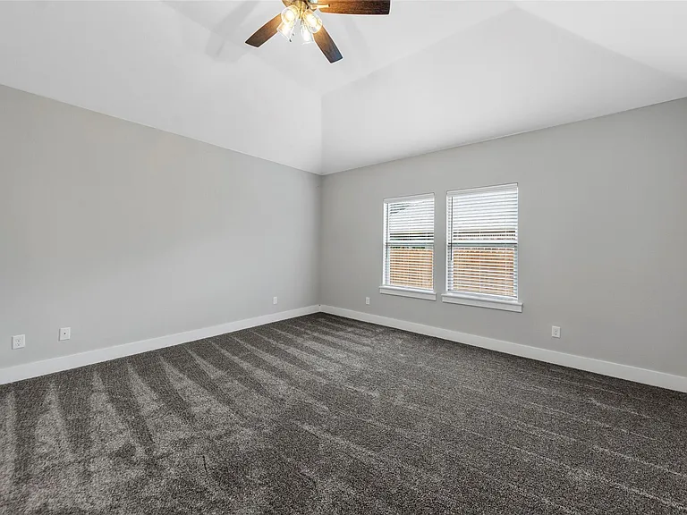 505 Ellis Place Dr — Photo 12