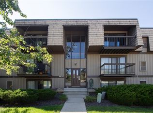 9830 Sunrise Blvd #523, North Royalton, OH 44133