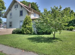 19 Sunset Ave, Methuen, MA 01844