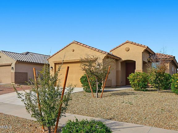 3rd image of 17588 W COUNTRY CLUB Terrace