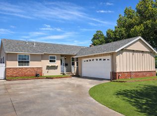 100 W Oakmont Dr, Montebello, CA 90640
