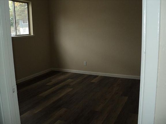 4th image of 2224 Ellena Dr